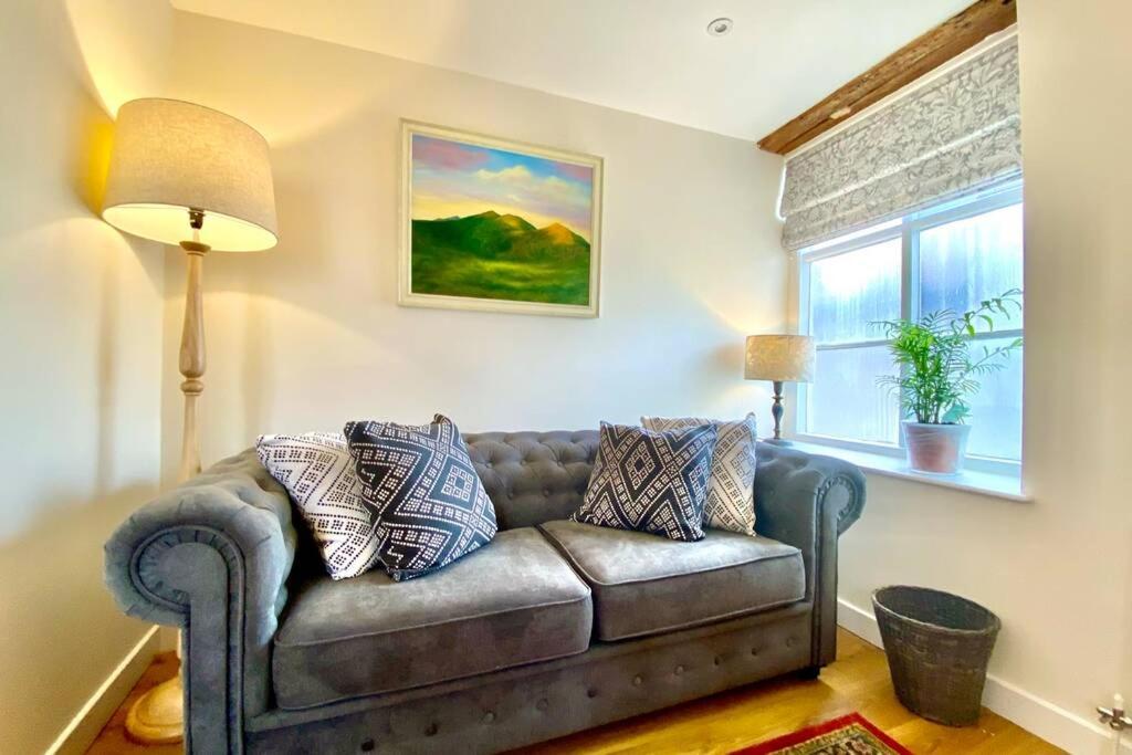 Tilly'S A Perfect Apartment In The Market Town Of เลดบรี ภายนอก รูปภาพ